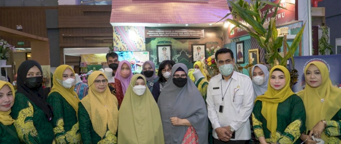 Dewan Kerajinan Nasional Daerah (Dekranasda) Kabupaten Luwu meraih dua nominasi lomba pada ajang pameran dan konferensi produk kerajinan dan perhiasan Kawasan Indonesia Timur pada Sulsel Craft 2022. 