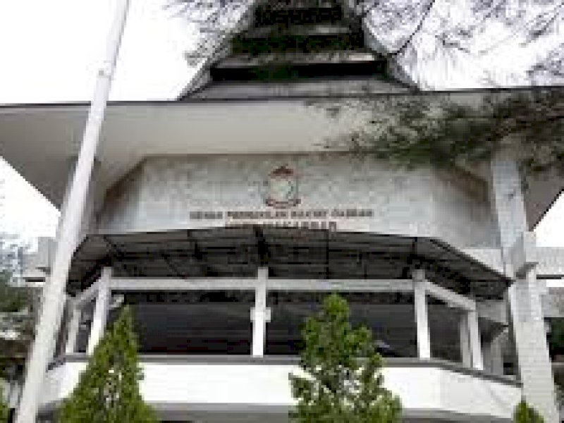 10 Staf Terpapar Covid, Kantor DPRD Makassar Tutup Sementara
