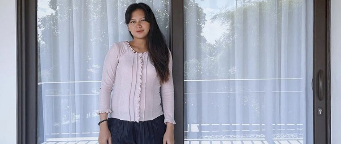 Potret Indah tengah Mengandung.