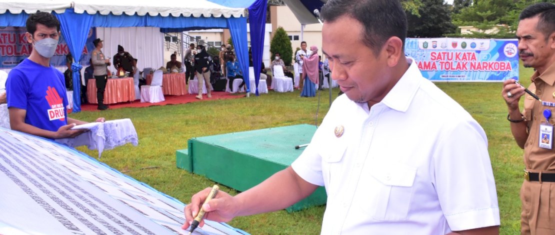 Bupati Takalar Ingin Sistem Penangkal Narkoba Dibangun Disetiap Sekolah Bupati Takalar Ingin Sistem Penangkal Narkoba Dibangun Disetiap Sekolah