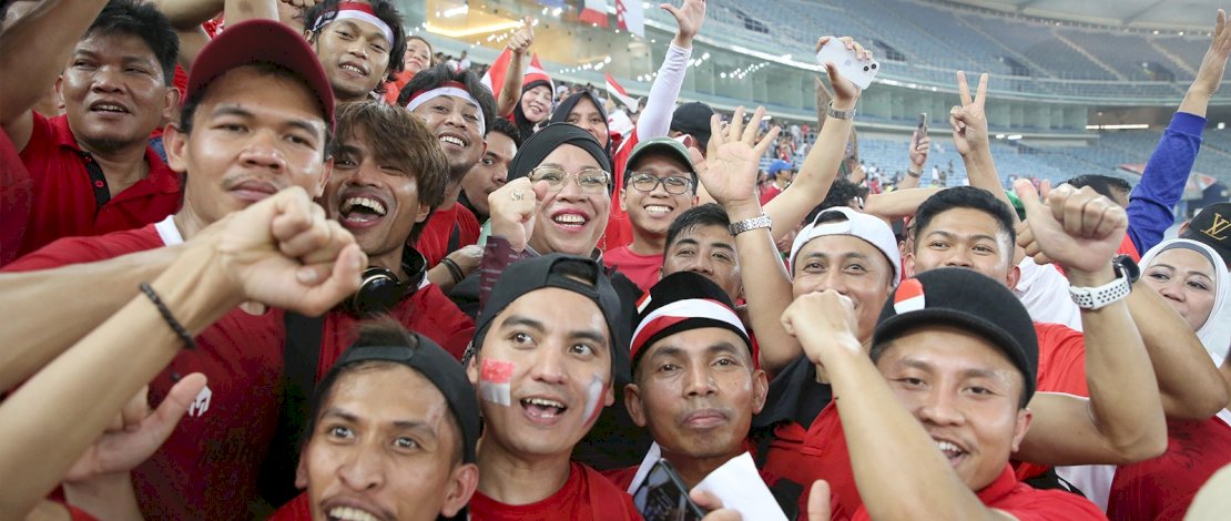 Hebohnya WNI di Kuwait Saksikan Timnas Menang Lawan Nepal Di Babak Penyisihan Piala Asia Hebohnya WNI di Kuwait Saksikan Timnas Menang Lawan Nepal Di Babak Penyisihan Piala Asia