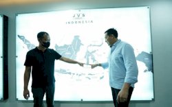 Belum Ada di Pasaran, JVS Makassar Gratiskan Pod Device Saat Launching