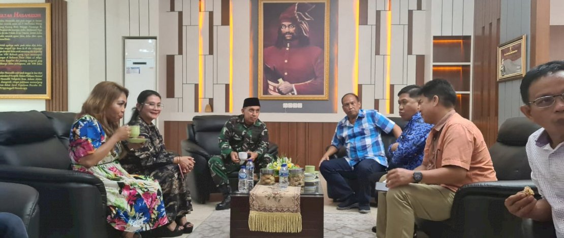 Pengurus Persatuan Masyarakat Toraja Indonesia (PMTI) Sulsel, bersilaturahmi dengan Pangdam XIV/Hasanuddin, Mayjen TNI Andi Muhammad Bau Sawa Mappanyukki, Jumat, 17 Juni 2022.