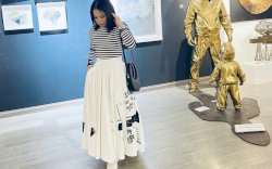 Tampil Simpel Bak Remaja, Outfit Rossa Capai Puluhan Juta Rupiah 