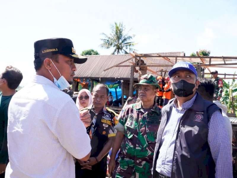 Tinjau Korban Angin Puting Beliung di Maros, Andi Sudirman Beri Dukungan Pemulihan Kondisi