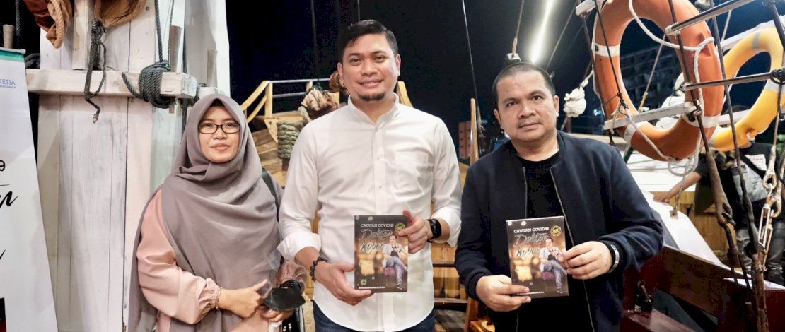 Bupati Gowa Apresiasi Launching Buku Catatan Covid-19 Dokter Koboi Bupati Gowa Apresiasi Launching Buku Catatan Covid-19 Dokter Koboi