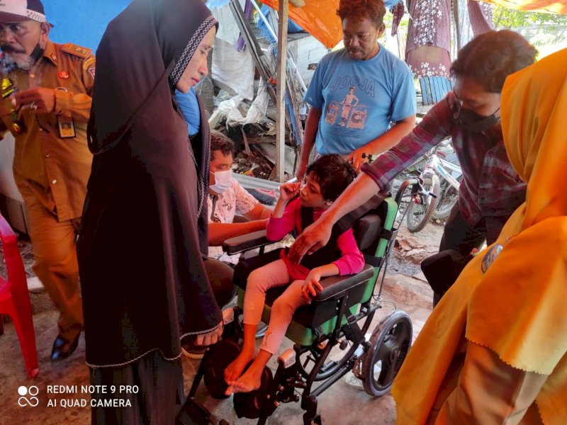 Sejak Ditangani Kemensos, Bocah Penjual Gulali Yang Viral Mulai Merasakan Manisnya Hidup