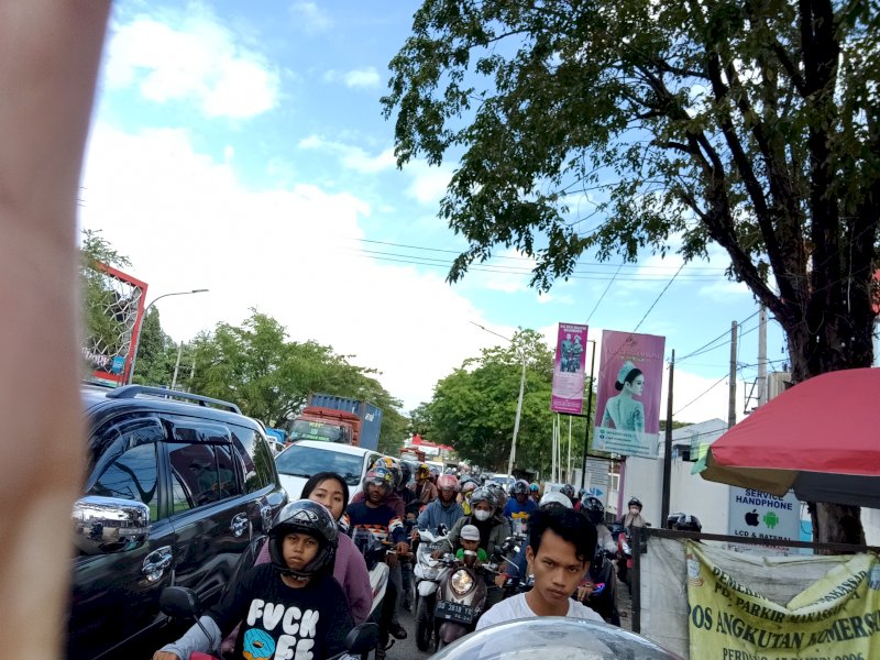 Jalan Sultan Alauddin Macet Parah Ini Jalan Alternatif nya! 