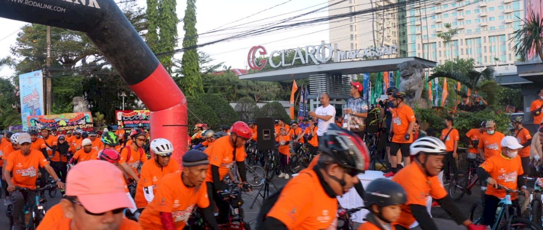 Bertabur Hadiah, 900 Peserta Ikut Gowes di Claro Fun Bike 2022