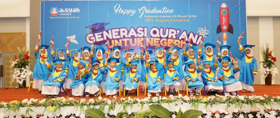 Aisyah Cendekia Wisuda Anak TK dan Tahfidz 1 - 22 Juz