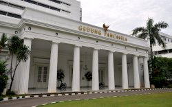Kemenlu Bakal Tindak Lanjuti Kasus Neraka Tahanan Imigrasi di Malaysia