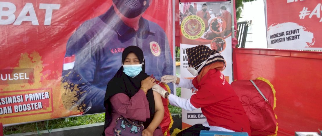 Badan Intelijen Negara Daerah (Binda) Sulsel, bersinergi dengan Dinas Kesehatan (Dinkes), dan serta Puskesmas, menggelar vaksinasi di Barru. Badan Intelijen Negara Daerah (Binda) Sulsel, bersinergi dengan Dinas Kesehatan (Dinkes), dan serta Puskesmas, menggelar vaksinasi di Barru.