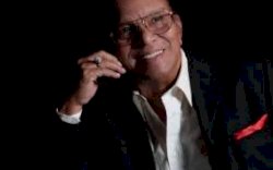 Penyanyi Legendaris Bob Tutupoly Tutup Usia, Dunia Musik Tanah Air Berduka