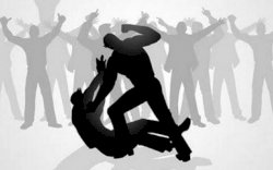 Dianiaya ODGJ, Telinga Pria Ini Hampir Putus