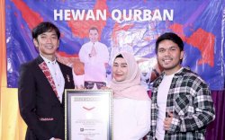 Meski Mendekam di Penjara, Bos PS Store Berhasil Pecahkan Rekor MURI Kurban Terbanyak di Indonesia