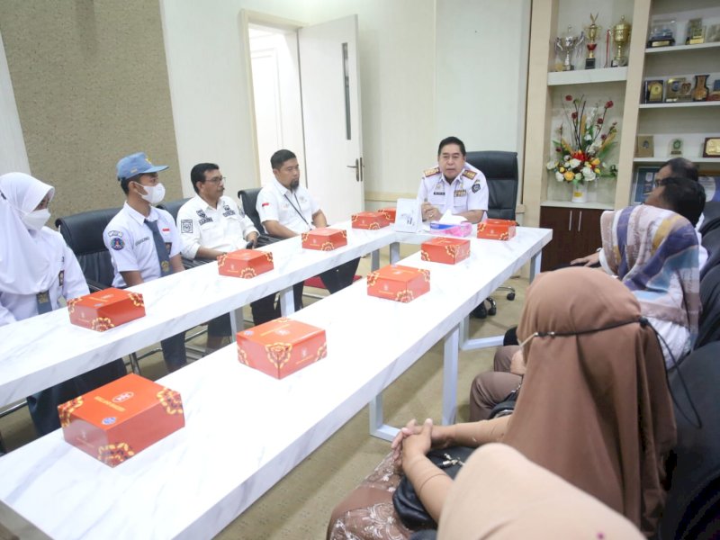 Plh Gubernur Lepas Paskibraka Perwakilan Sulsel ke Istana Negara 