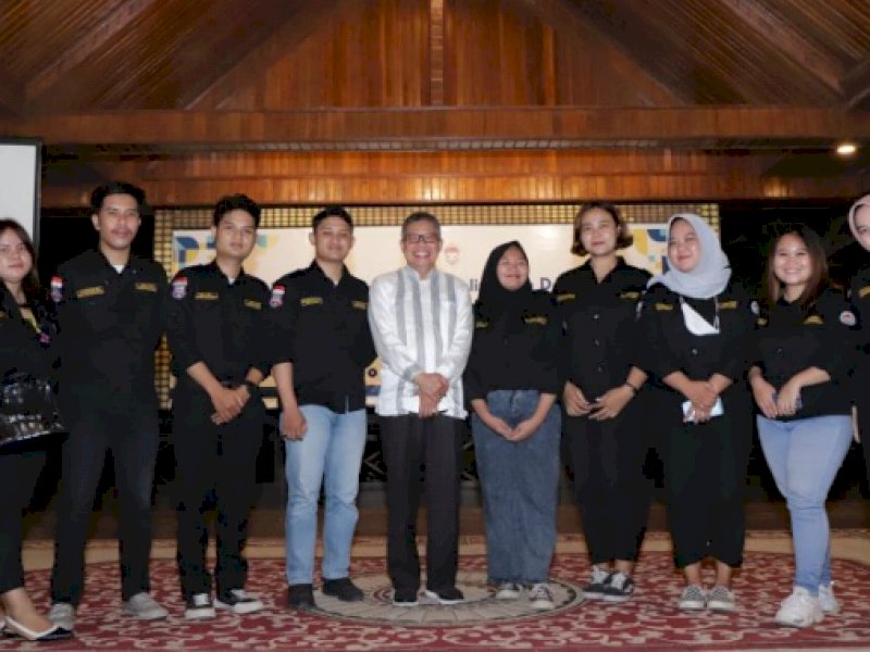 Taufan Pawe Jadi Keynote Speaker di Sekolah Politik Mahasiswa FISIP se-Sulsel