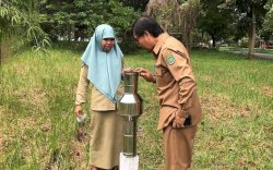 Mengenal Ombrometer, Alat Penakar Hujan yang Terpasang di Halaman Kantor Bupati Lutra