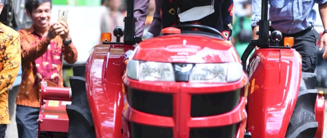 Minta Poktan Pelihara dan Rawat Asintan, Bupati Indah : Jangan Jadikan Sapi Perah Minta Poktan Pelihara dan Rawat Asintan, Bupati Indah : Jangan Jadikan Sapi Perah