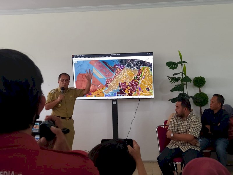 Danny Geram, Sebut BPKA Sulsel Main Politik Soal Isu Penolakan Rel Kereta