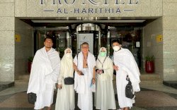 Pulang Umrah, Taufan Pawe dan Istri Kini Bertolak ke Parepare