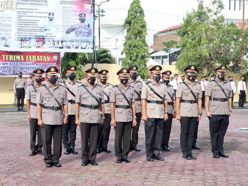 Kasat Intel Pinrang Berganti, Wakapolres Pimpin Sertijab