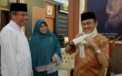 Habibie Dalam Kenangan, Wali Kota Parepare Taufan Pawe Dapat Kehormatan Bawa Testimoni