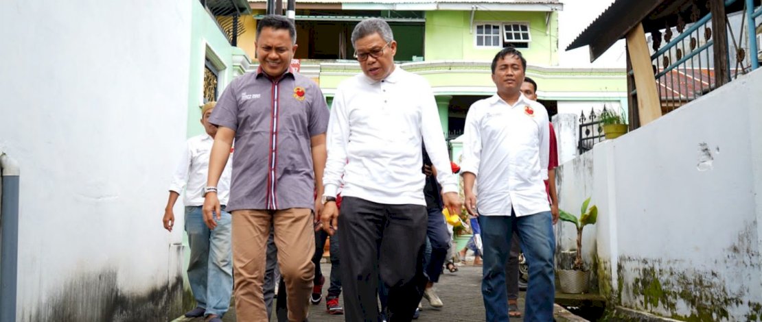 Taufan Pawe Berkunjung ke Rumah Duka Suporter PSM Yang Meninggal Kecelakaan