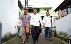 Taufan Pawe Berkunjung ke Rumah Duka Suporter PSM Yang Meninggal Kecelakaan