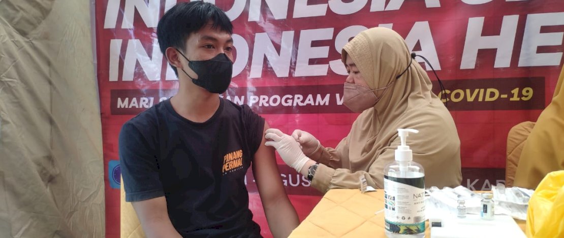 Binda Sulsel melakukan vaksinasi di Kabupaten Enrekang, Selasa, 19 Juli 2022. Binda Sulsel melakukan vaksinasi di Kabupaten Enrekang, Selasa, 19 Juli 2022.