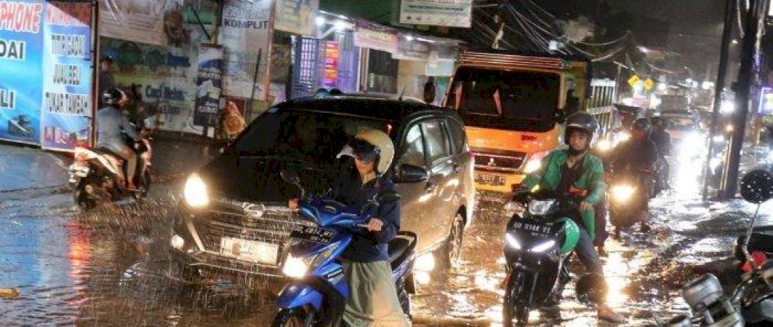 Makassar Diguyur Hujan, Danny Instruksikan Siaga Banjir