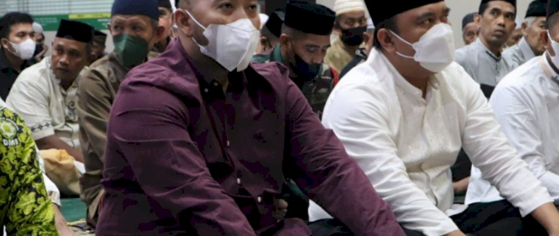 Camat Panakkukang Dampingi Tim Safari Ramadan Pemkot Makassar di Masjid Nurul Iman Batua