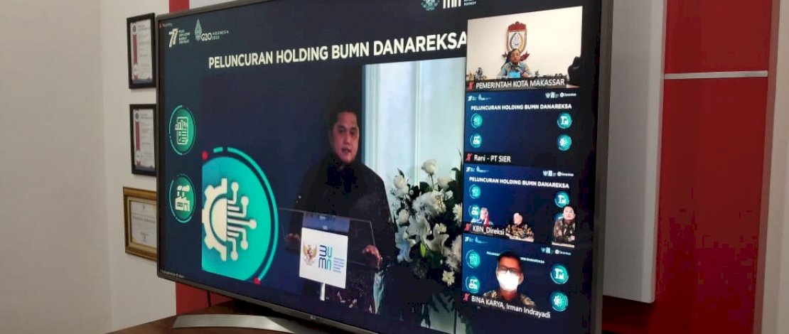 Asisten I Pemerintah Kota Makassar, Andi Muh Yasir, menghadiri peluncuran Holding BUMN Danareksa, yang diselenggarakan Kementerian Badan Usaha Milik Negara secara virtual, Rabu, 20 Juli 2022.
