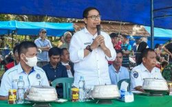 Suaib Mansur Buka Turnamen Sepak Bola Mini Dandang Cup I