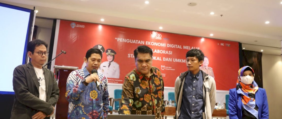 Dinas Komunikasi dan Informatika (Kominfo) Makassar resmi meluncurkan cloud data storage dan repository apps, di Hotel Four Point of Sheraton, Kamis, 21 Juli 2022.