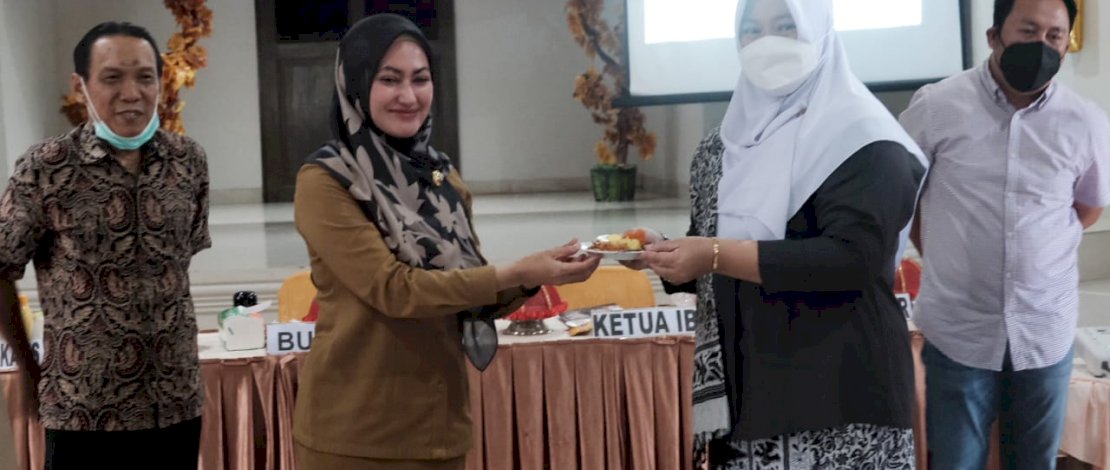 Peringatan Hari Jadi IBI ke-71, Bupati Lutra : Banyak Pencapaian di Sektor Kesehatan