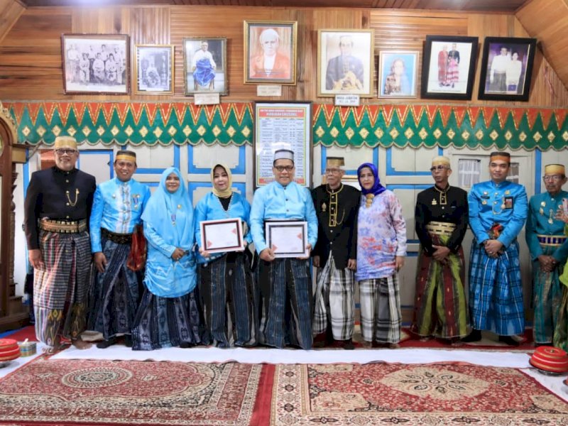 Didampingi Bupati Takalar, Deputi Litbang BKKBN Launching Dapur Sehat dan Kampung KB di Galesong