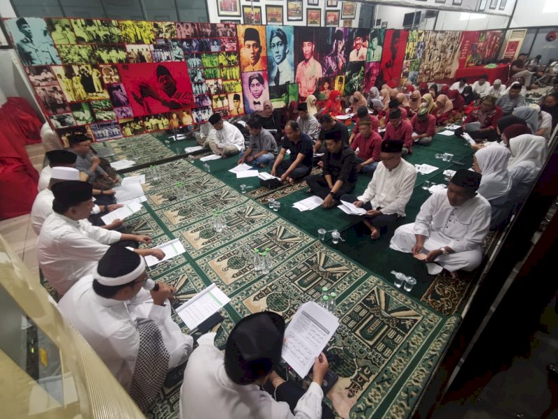 PDI Perjuangan Sulsel Gelar Tahlilan Peringati Tragedi Kudatuli