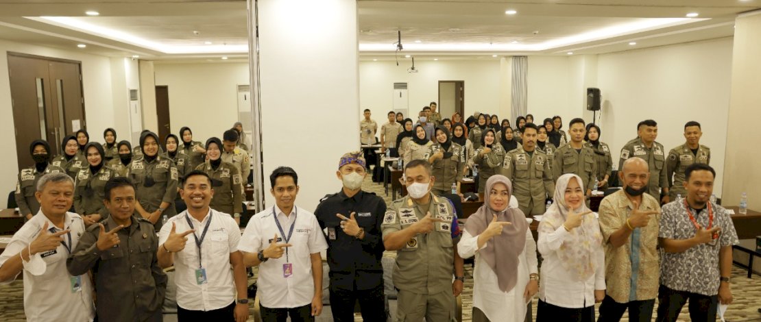 Dinas Pariwisata (Dispar) Kota Makassar melaksanakan kegiatan Pelatihan Dasar SDM Kepariwisataan bagi Satuan Polisi Pamong Praja (Satpol PP), di Hotel Golden Tulip Makassar, Rabu, 27 Juli 2022. Dinas Pariwisata (Dispar) Kota Makassar melaksanakan kegiatan Pelatihan Dasar SDM Kepariwisataan bagi Satuan Polisi Pamong Praja (Satpol PP), di Hotel Golden Tulip Makassar, Rabu, 27 Juli 2022.