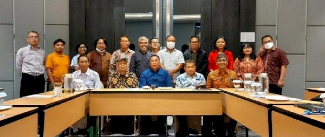 Sejumlah perwakilan organisasi Pers melakukan pertemuan dengan Menko Polhukam Prof. Mahfud MD, di Kantor Kemenkopolhukam, Jakarta, Kamis (28/7). Sejumlah perwakilan organisasi Pers melakukan pertemuan dengan Menko Polhukam Prof. Mahfud MD, di Kantor Kemenkopolhukam, Jakarta, Kamis (28/7).