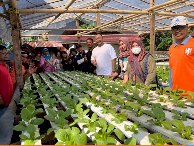 Camat Panakkukang dan  Istri  Lakukan Pembinaan Lorong PKK di Tello Baru