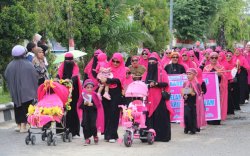 Komunitas Frozen Barbie Juara I Lomba Pawai Hijraturrasul