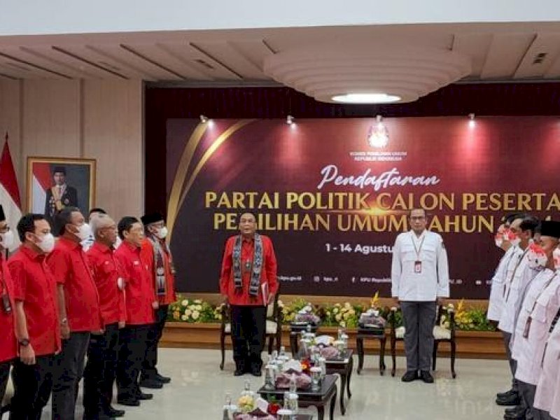 PDIP, Parpol Pertama yang Daftar Peserta Pemilu 2024 di KPU