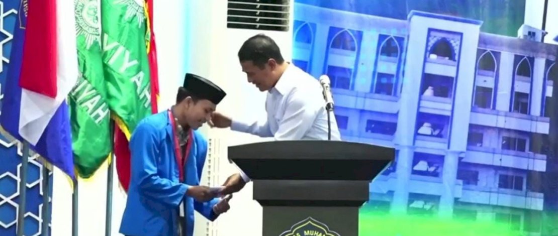 Amran Sulaiman Bakal Beri Beasiswa Bagi Penghahafal Quran 30 Juz Amran Sulaiman Bakal Beri Beasiswa Bagi Penghahafal Quran 30 Juz