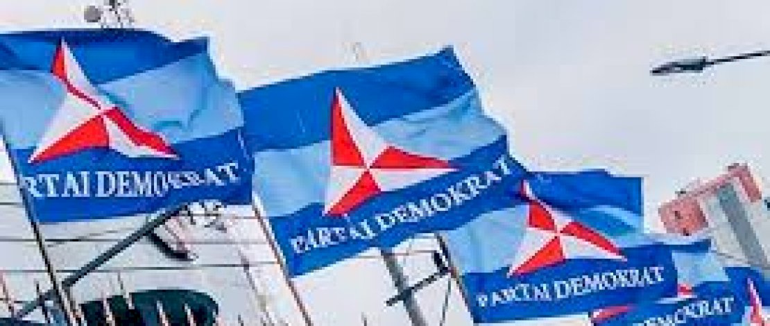 Ketua PAC Demokrat Maros Ramai-ramai Mengundurkan Diri Ketua PAC Demokrat Maros Ramai-ramai Mengundurkan Diri