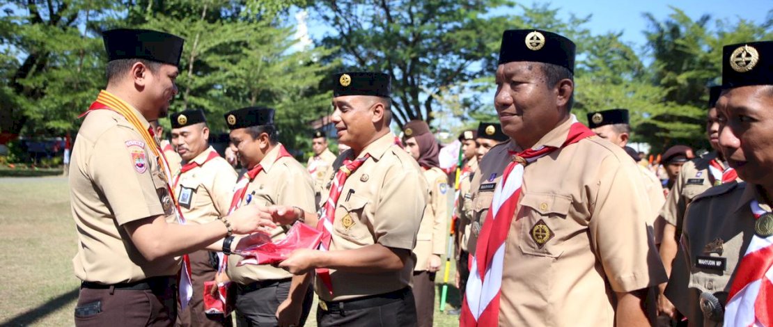 Pemkab Gowa Bagikan 35 Ribu Bendera Merah Putih untuk Masyarakat