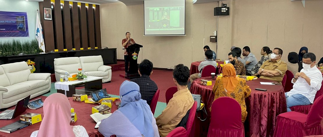 Universitas Hasanuddin (Unhas) Makassar dan Mahkamah Konstitusi Republik Indonesia menggelar dialog Bedah Buku yang berjudul 'Birokrasi Modern, Hakikat, Teori dan Praktik'.