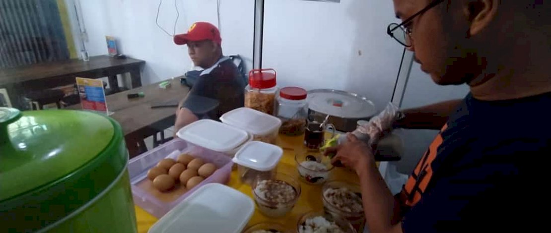 Cobain Yuk! Rekomendasi Bubur Ayam Enak dengan Aneka Topping Di Makassar