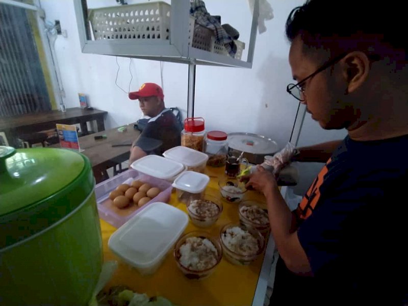 Cobain Yuk! Rekomendasi Bubur Ayam Enak dengan Aneka Topping Di Makassar