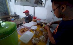 Cobain Yuk! Rekomendasi Bubur Ayam Enak dengan Aneka Topping Di Makassar